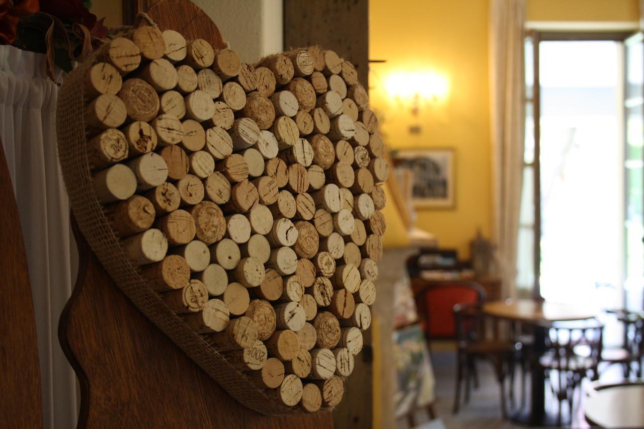 Hotel La Torre Castiglione dʼIntelvi Buitenkant foto
