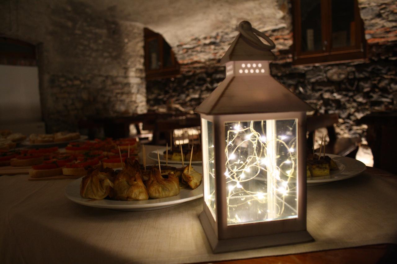 Hotel La Torre Castiglione dʼIntelvi Buitenkant foto